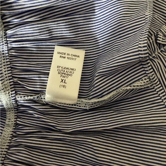 NWOT Soprano Striped Bell Sleeve Top - Picture 6 of 6